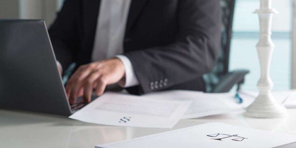 What Makes a Good Employment Lawyer in 2024?